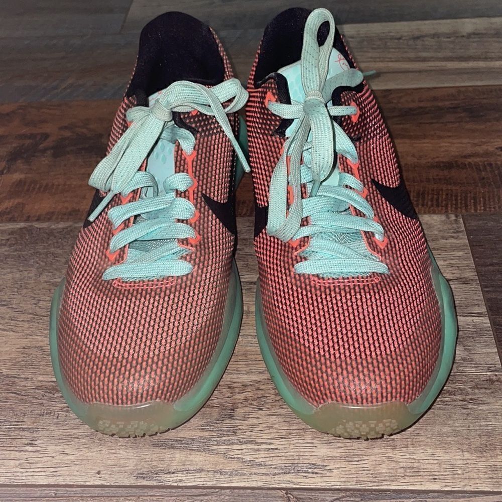 Nike Kobe Bryant Easter 10 Hot Lava Sunset Low Top Basketball Shoes